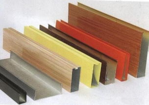 木紋鋁方通天花 現代裝飾與環(huán)保材料的完美結合